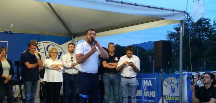 Salvini show a Barzago, un bagno di folla FOTO