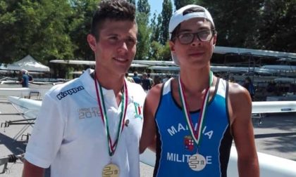 La Giunta premia due giovani civatesi campioni di canottaggio