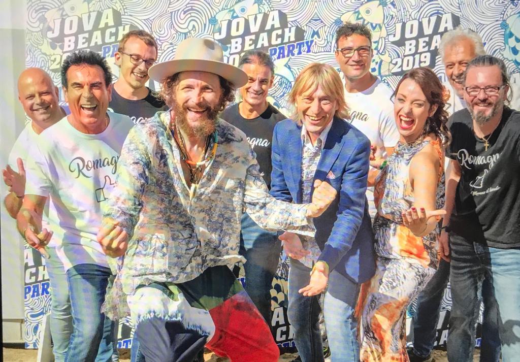 “Moreno il Biondo & Orchestra Grande Evento” apre le danze al concerto di Jovanotti FOTO e VIDEO
