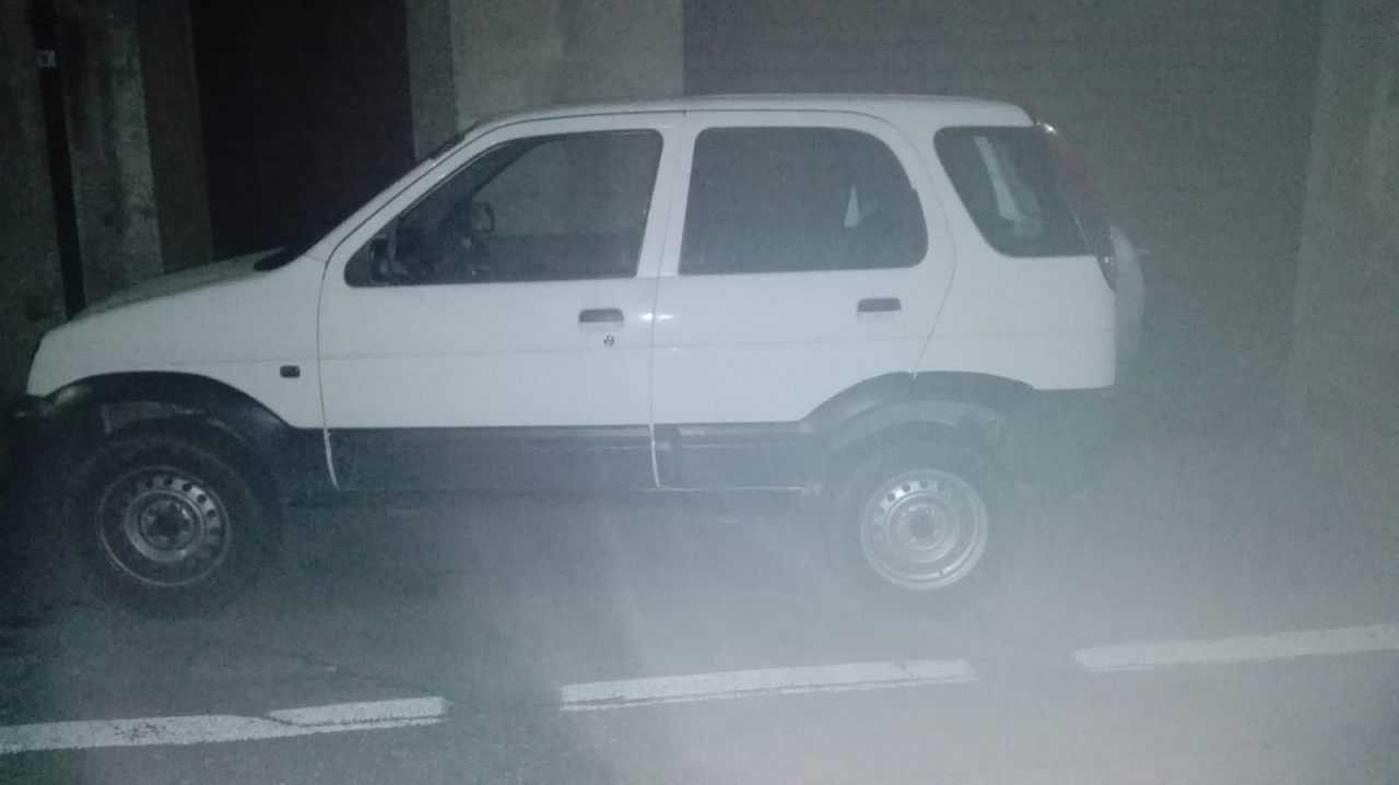 “Ha usato l’auto del Comune per motivi privati”, bufera sul sindaco