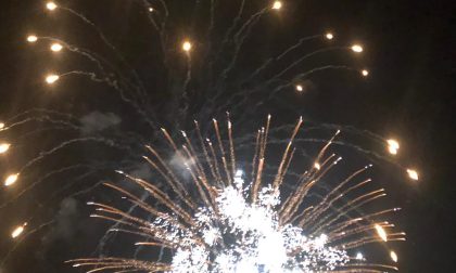 Lo spettacolo dei fuochi d'artificio a Sartirana FOTO e VIDEO