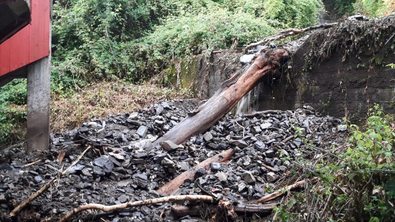 Maltempo sul lago, funivia di Pigra chiusa: forse domenica la riapertura