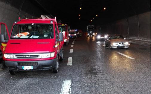 Sistemazione dei giunti sulla Statale 36: traffico completamente in tilt nel Lecchese