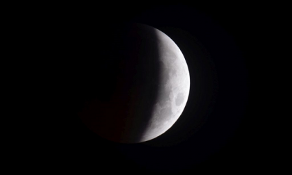 Martedì sera a Lecco largo alla Luna con la “Notte d’Argento”