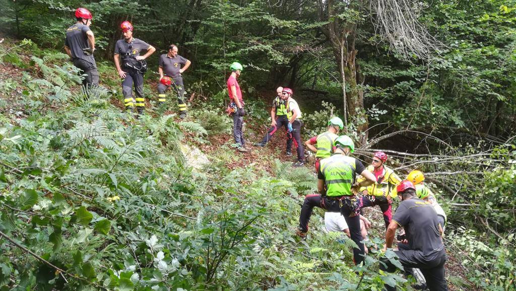 Fungiat si perde e finisce su una parete rocciosa a 1700 metri, salvato dal Soccorso alpino