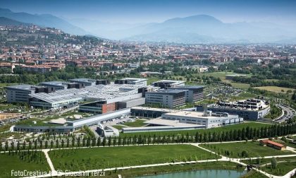 Morta nel rogo all’ospedale, sul corpo tracce di accendino