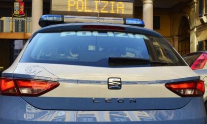 Fugge all'alt e semina il terrore tra i pedoni, via 120 punti dalla patente