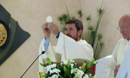 Don Matteo Albani ha festeggiato il 15esimo di sacerdozio a Novate