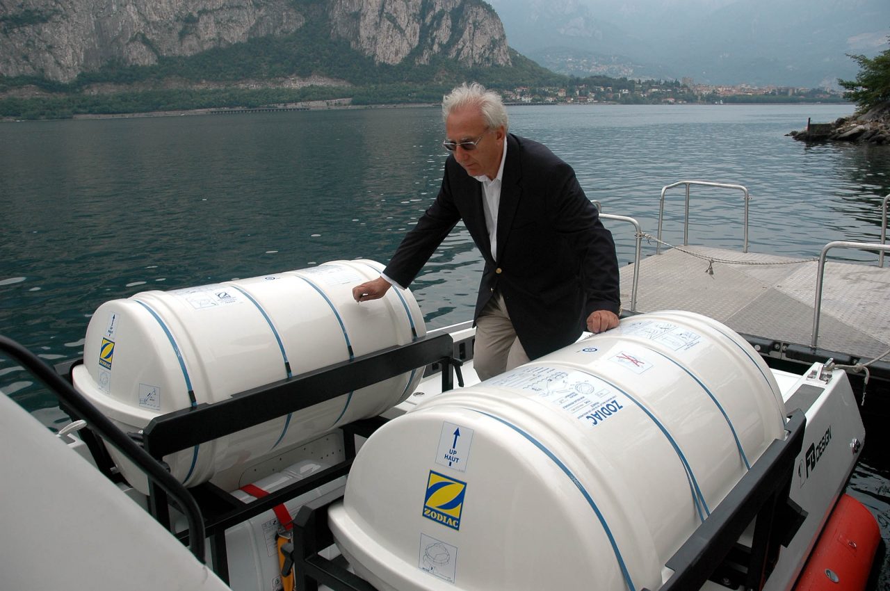 Ti sia lieve la terra, Fabio, anche se tu nella vita hai avuto più dimestichezza con l’acqua  L’EDITORIALE