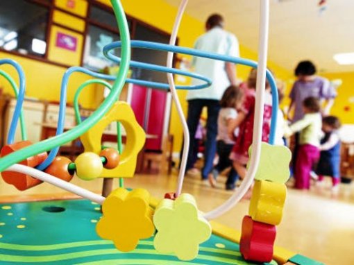 Scuole dell’Infanzia, il Governo cambia idea: competenza della Regione, in Lombardia si parte il 7 settembre