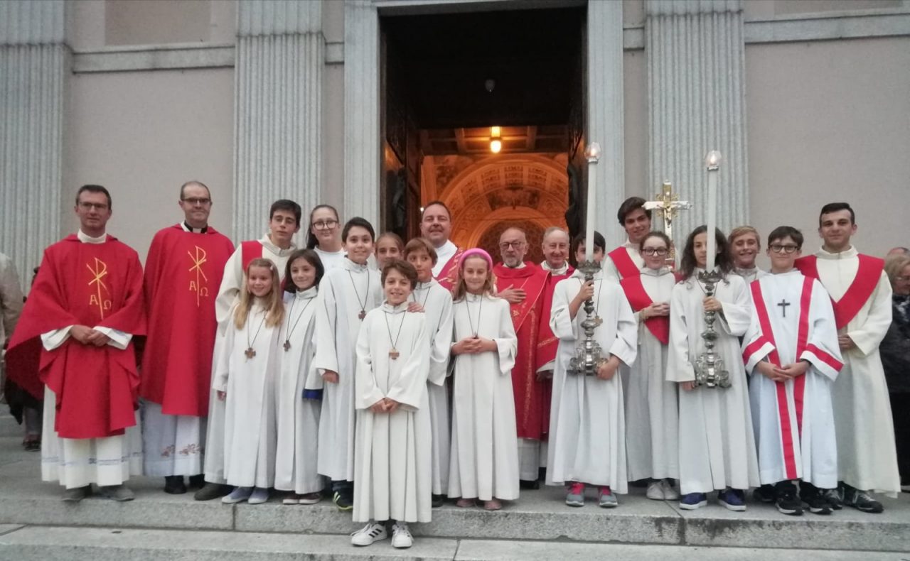 La comunità pastorale Madonna del Rosario ha salutato don Paolo