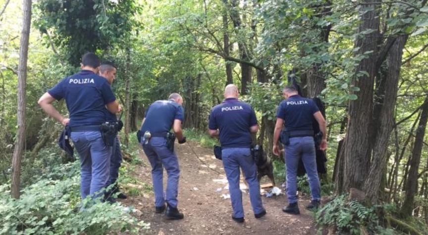 Tentato omicidio nel bosco della droga, arrestato un 22enne