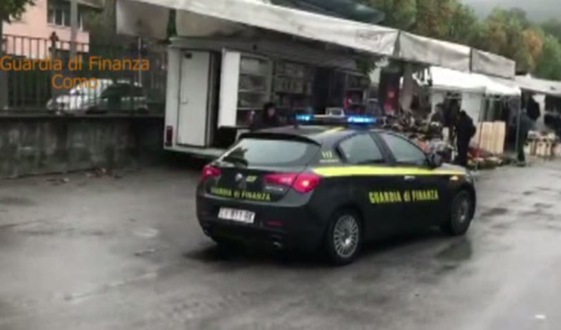Lavorava in nero e prendeva il reddito di cittadinanza: “Chi ne approfitta va punito” IL VIDEO DELL’OPERAZIONE