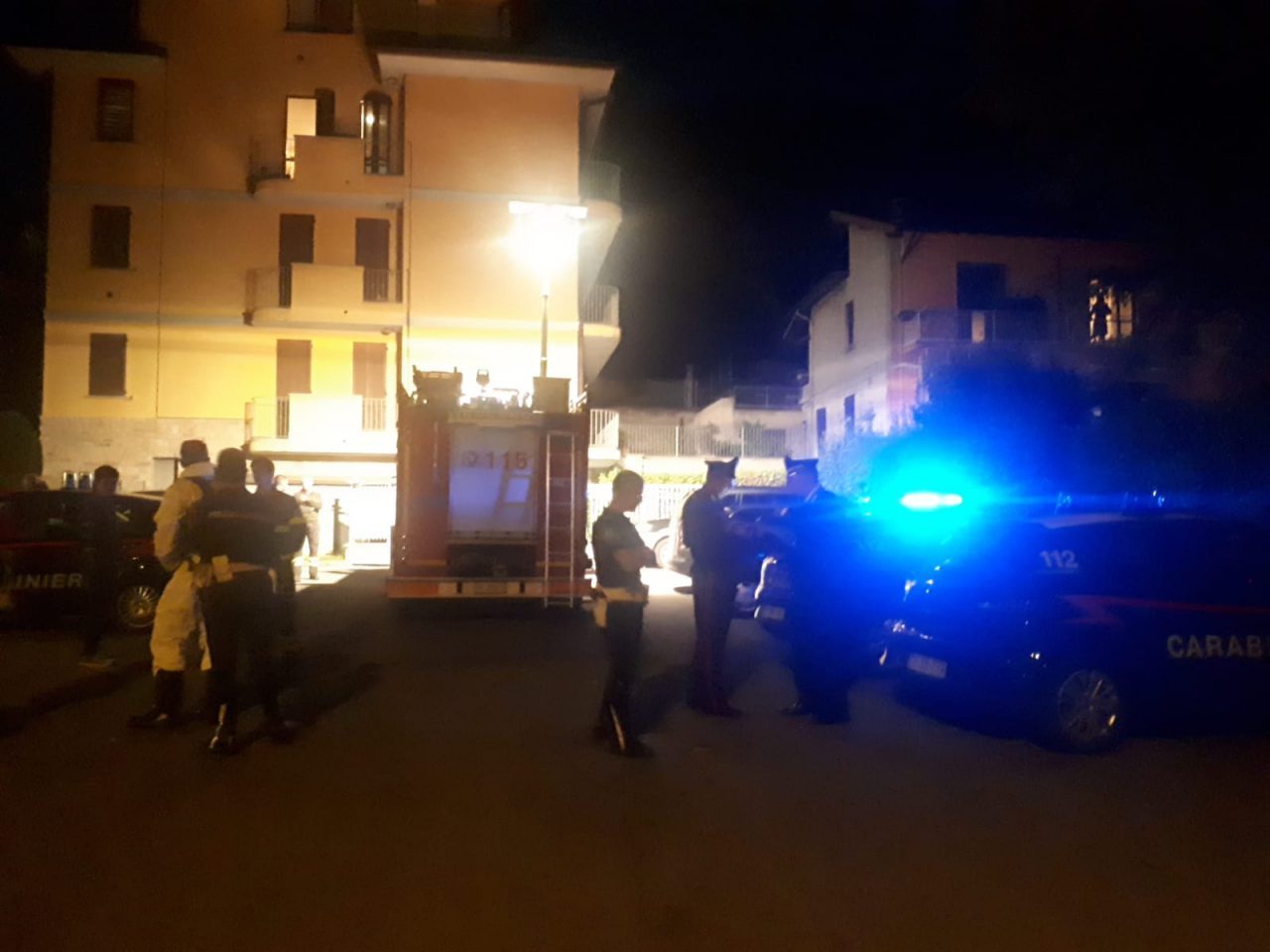 Madre e figlio morti in casa avevano bevuto ammoniaca