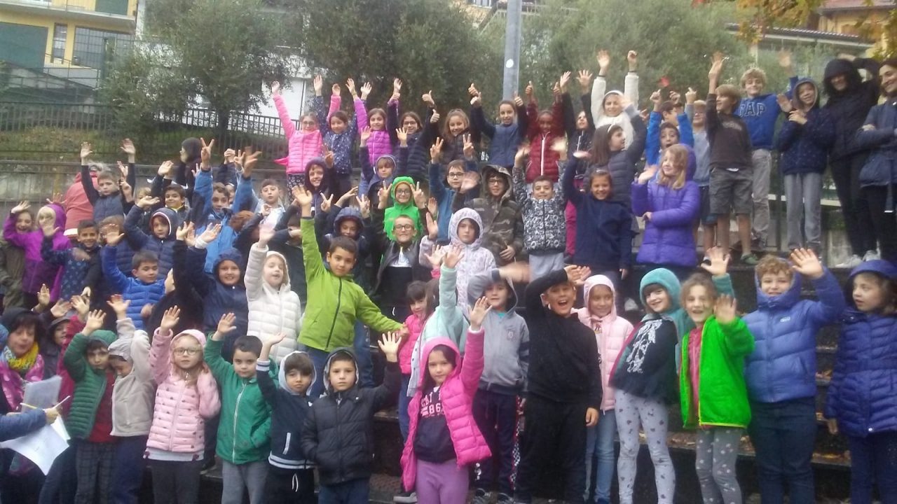 Lecco: la scuola trema, mille studenti sfollati… ma è solo una esercitazione