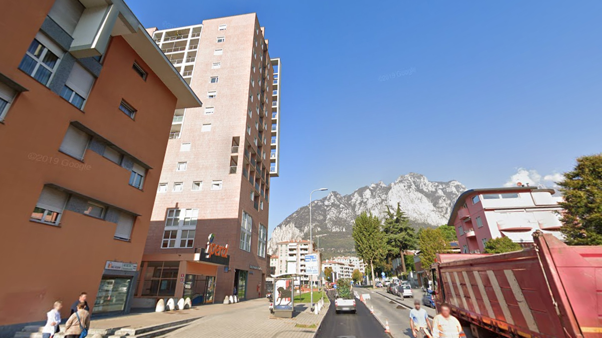 Tentato uxoricidio a Lecco: martellate alla moglie davanti ai due figli