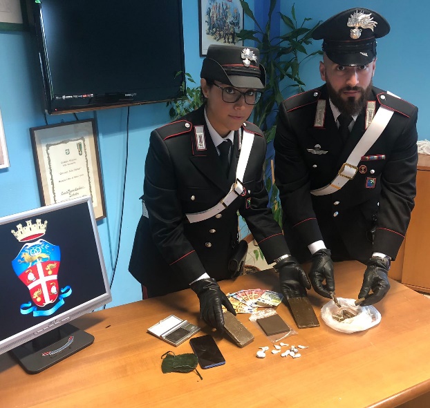 Preso con cocaina e hashish, arrestato 47enne