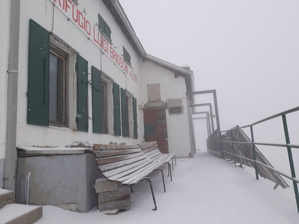 Che spettacolo la Grigna imbiancata, immortalata dal suo cavaliere FOTO