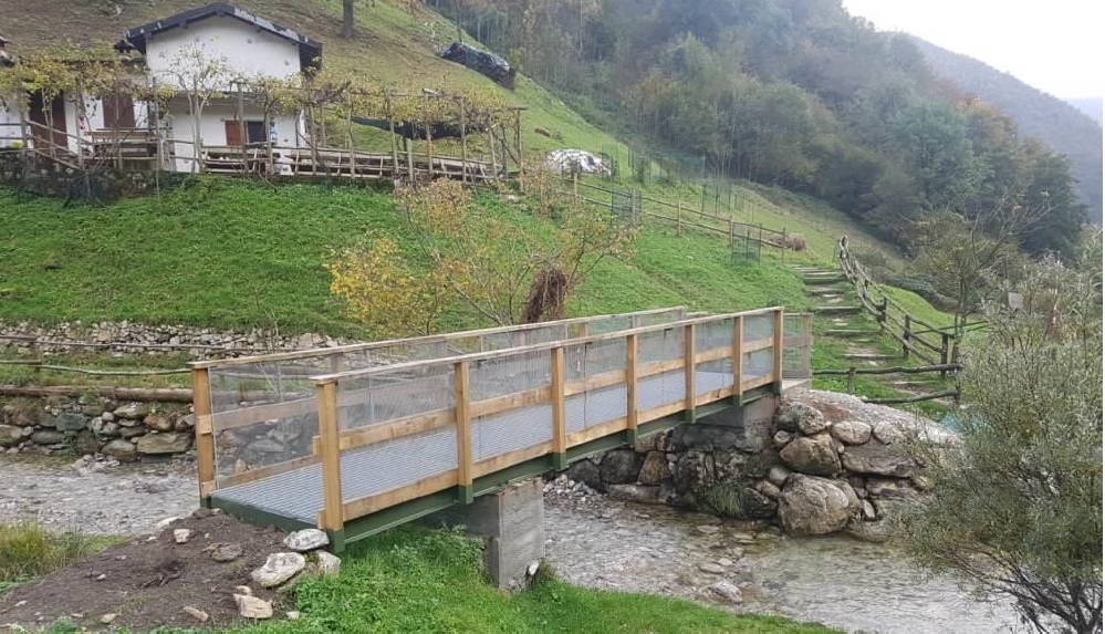 Si inaugura la passerella pedonale sul torrente Gallavesa