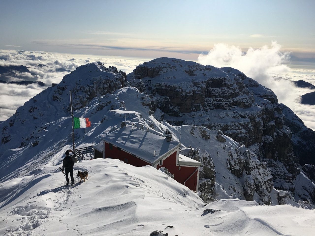 La neve imbianca il Resegone FOTO