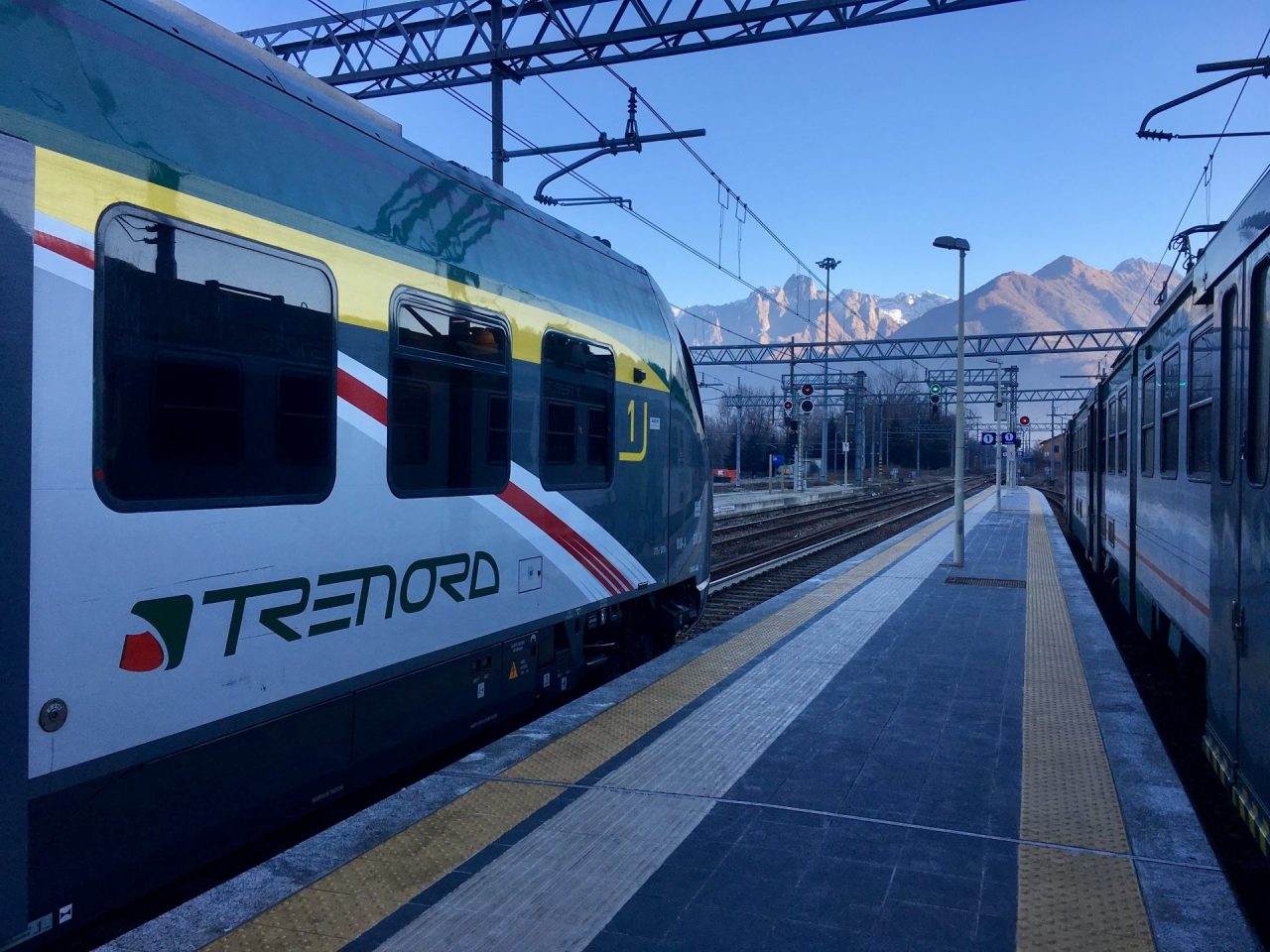 Trenord, ancora troppe assenze tra macchinisti e capitreno: corse tagliate fino al 23 gennaio