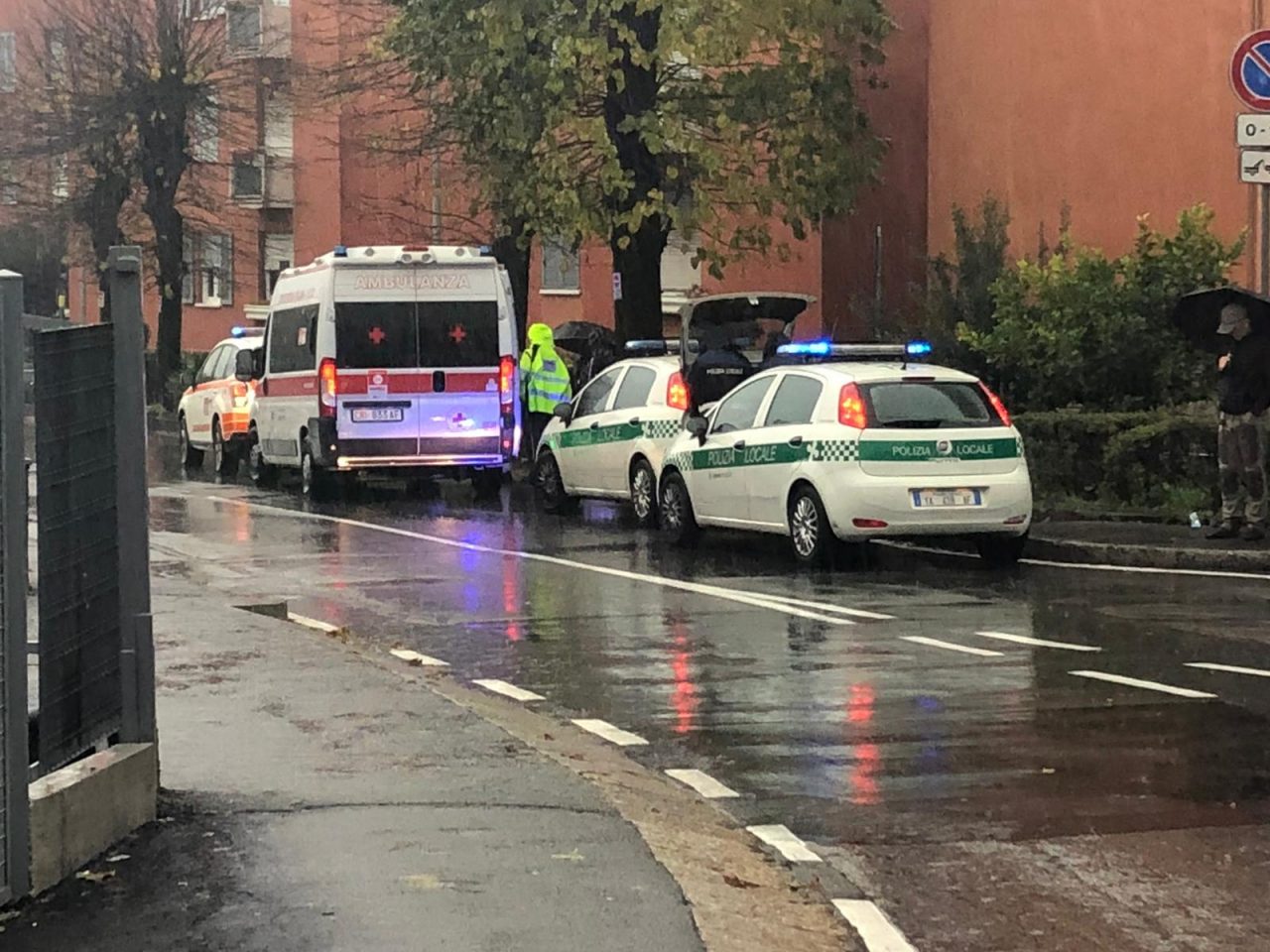 Lecco: fuori pericolo il bimbo investito FOTO