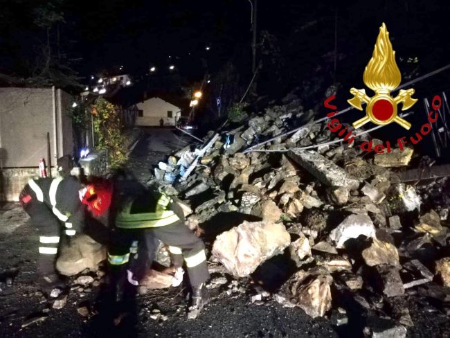Impressionante frana a Cernobbio: crollata la strada