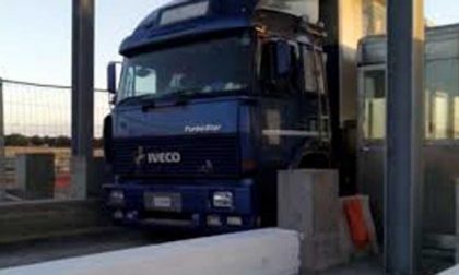 Sospeso il fermo dei tir ma l’attenzione rimane alta