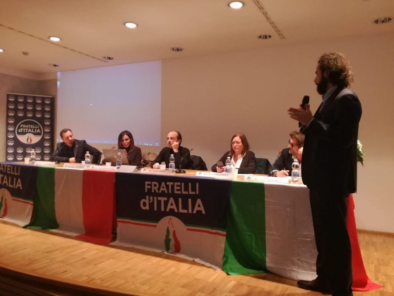 La senatrice Santanchè: “A Lecco per cacciare la Sinistra” FOTO E VIDEO