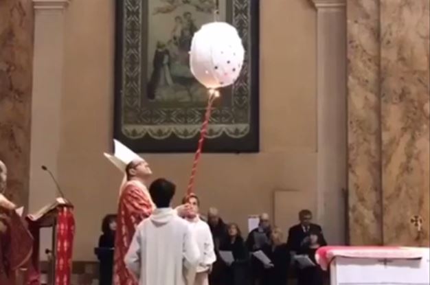 Lecco: celebrazione di Santo Stefano con la tradizionale accensione del pallone