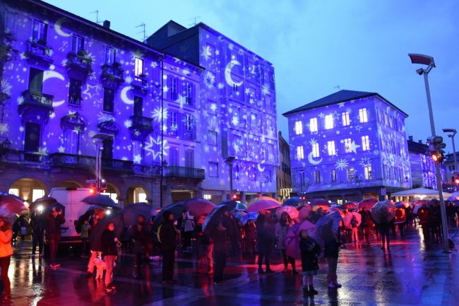 Torna da sabato 26 novembre la magia di “Luci su Lecco”, un video cha fa battere il cuore