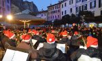 Ottoni gravi in concerto sotto l'albero a Lecco FOTO