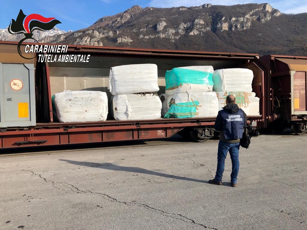 Traffico illecito di rifiuti a Lecco: “Business gestito dalla criminalità organizzata”