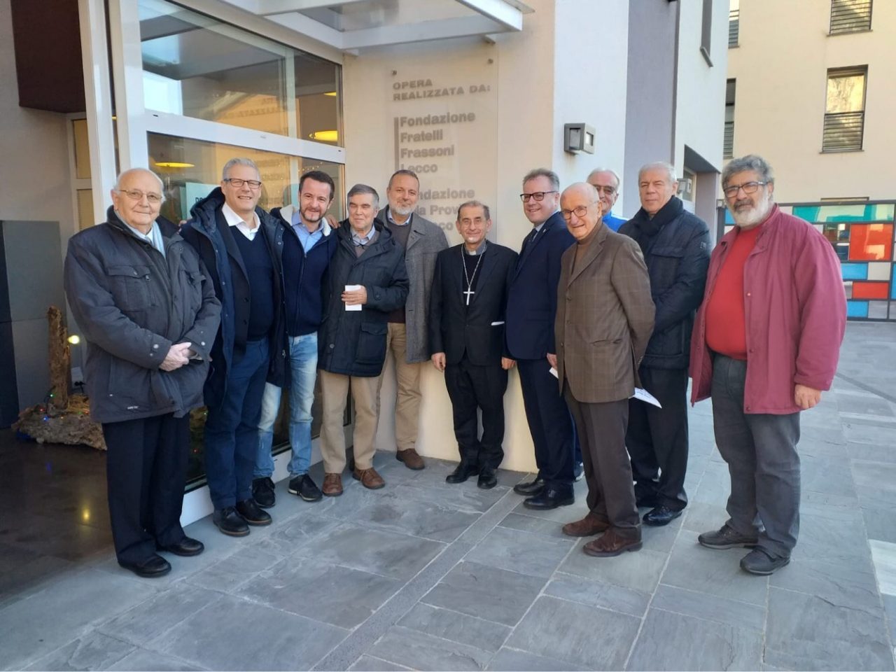 Lecco: sorpresa dell’arcivescovo Delpini in visita al Polo Frassoni FOTO