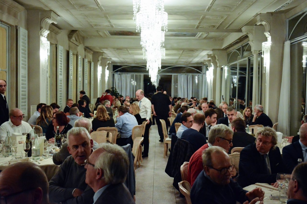 Grande partecipazione alla cena di solidarietà e degli imprenditori