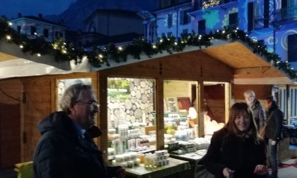 Lecco: tagliato il nastro del Villaggio di Natale FOTO