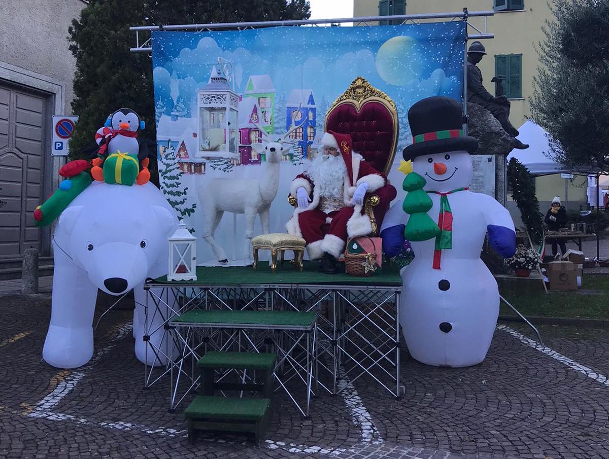 A Valgreghentino si respira il clima natalizio FOTO