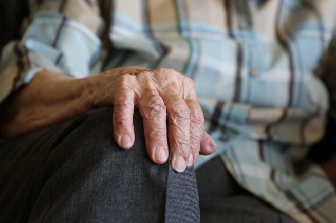No alla contenzione nelle case di riposo, i primi risultati sul territorio