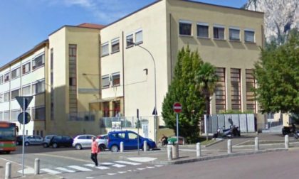 Classi tagliate al Liceo Grassi: grande preoccupazione dei professori