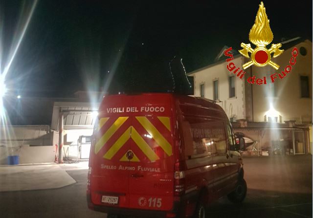 Precipita sulla direttissima durante la fiaccolata: salvato 49enne