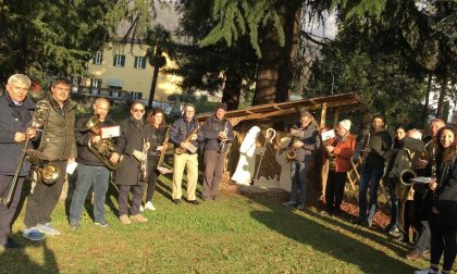 Piva di Natale in casa di riposo a Lecco