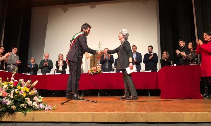 Il Comune di Mandello premia l'imprenditrice Silvia Buzzi con il “Grigna d'Oro”