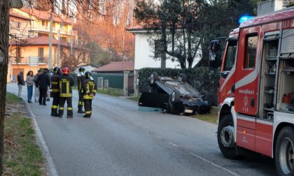 Auto ribaltata sulla Provinciale: 27enne in condizioni serie FOTO