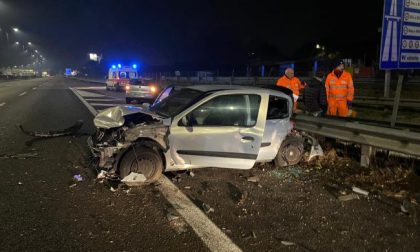 Schianto  in Statale 36 tra due auto: soccorsi 5 giovanissimi FOTO
