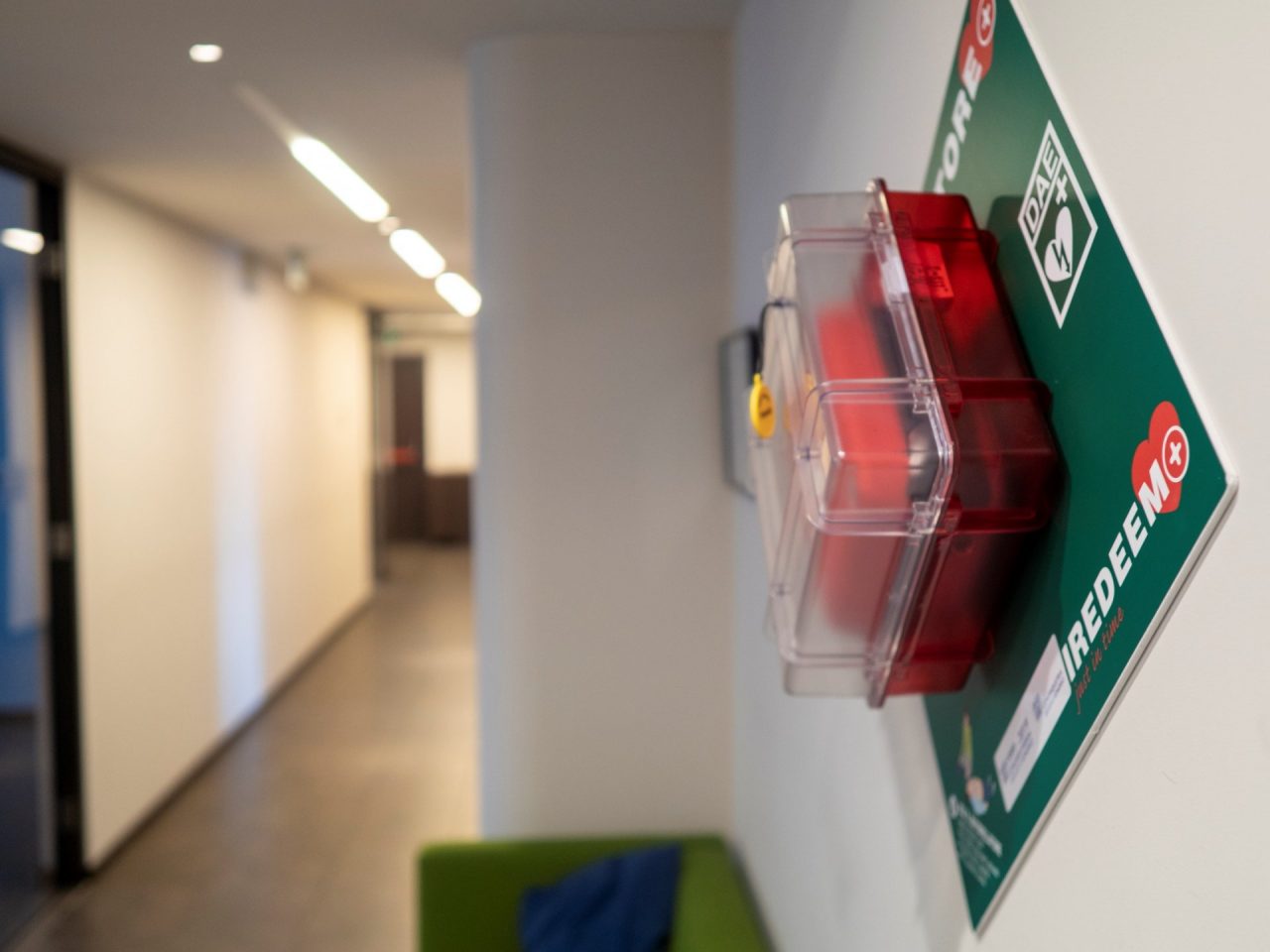 Tre defibrillatori per le sedi di Confindustria Lecco Sondrio