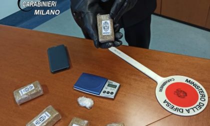 Panetti di hashish con il logo della Juventus: arrestato lecchese “spacciatore tifoso”