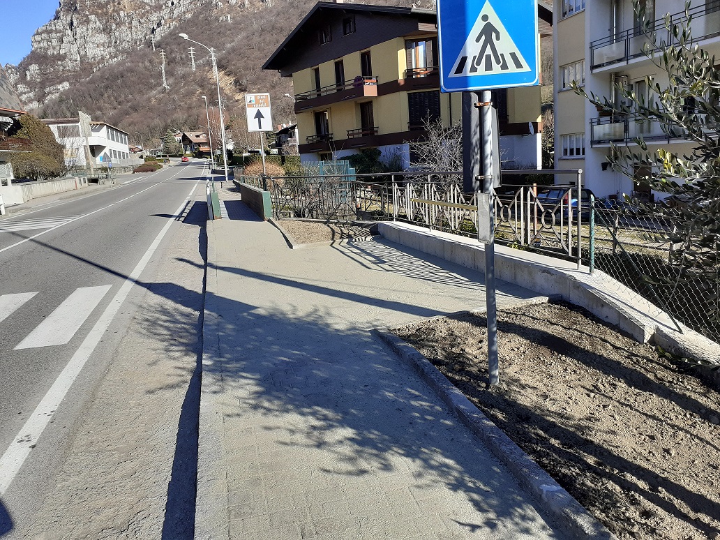 Criticità alla fermata bus sul torrente Grigna: ripristinato il muro di contenimento