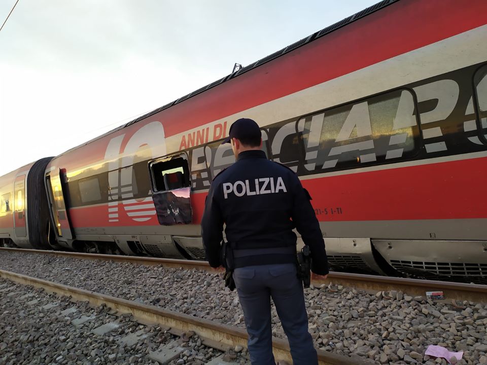 Frecciarossa deragliato: domani, venerdì, sciopero