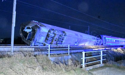 Treno Frecciarossa deragliato: due morti, 30 feriti FOTO e VIDEO