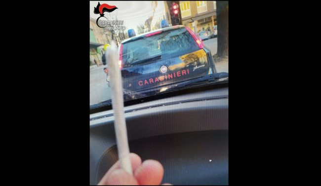 Se fai lo sborone con lo spinello metti gli amici nei guai